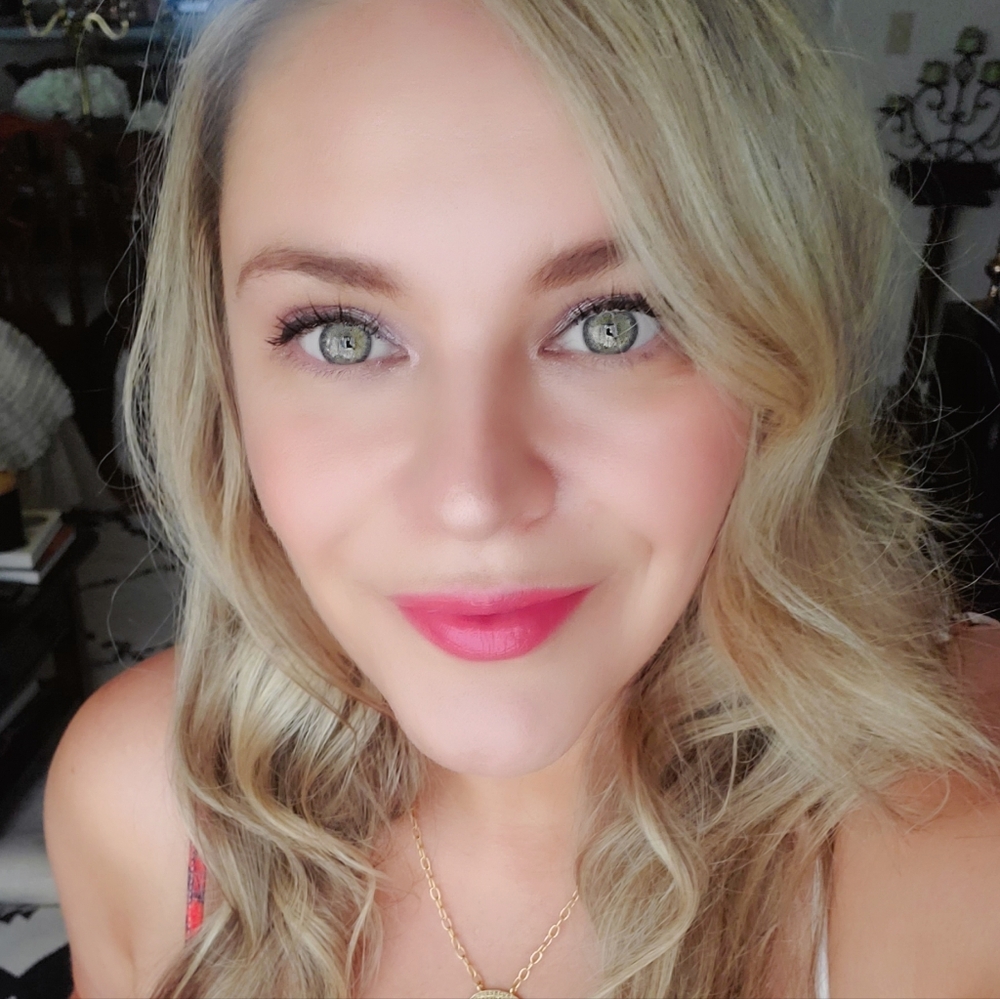 Meet your Posher, Shara